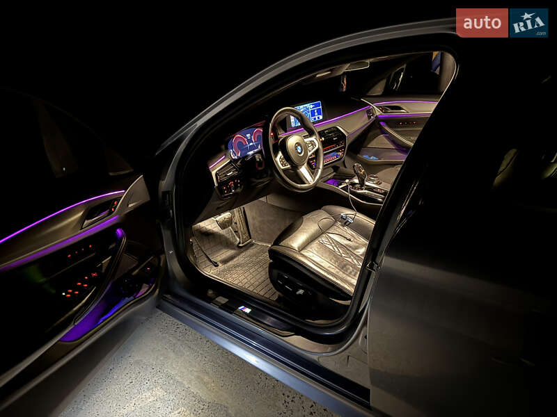 Седан BMW 5 Series 2018 в Тернополе