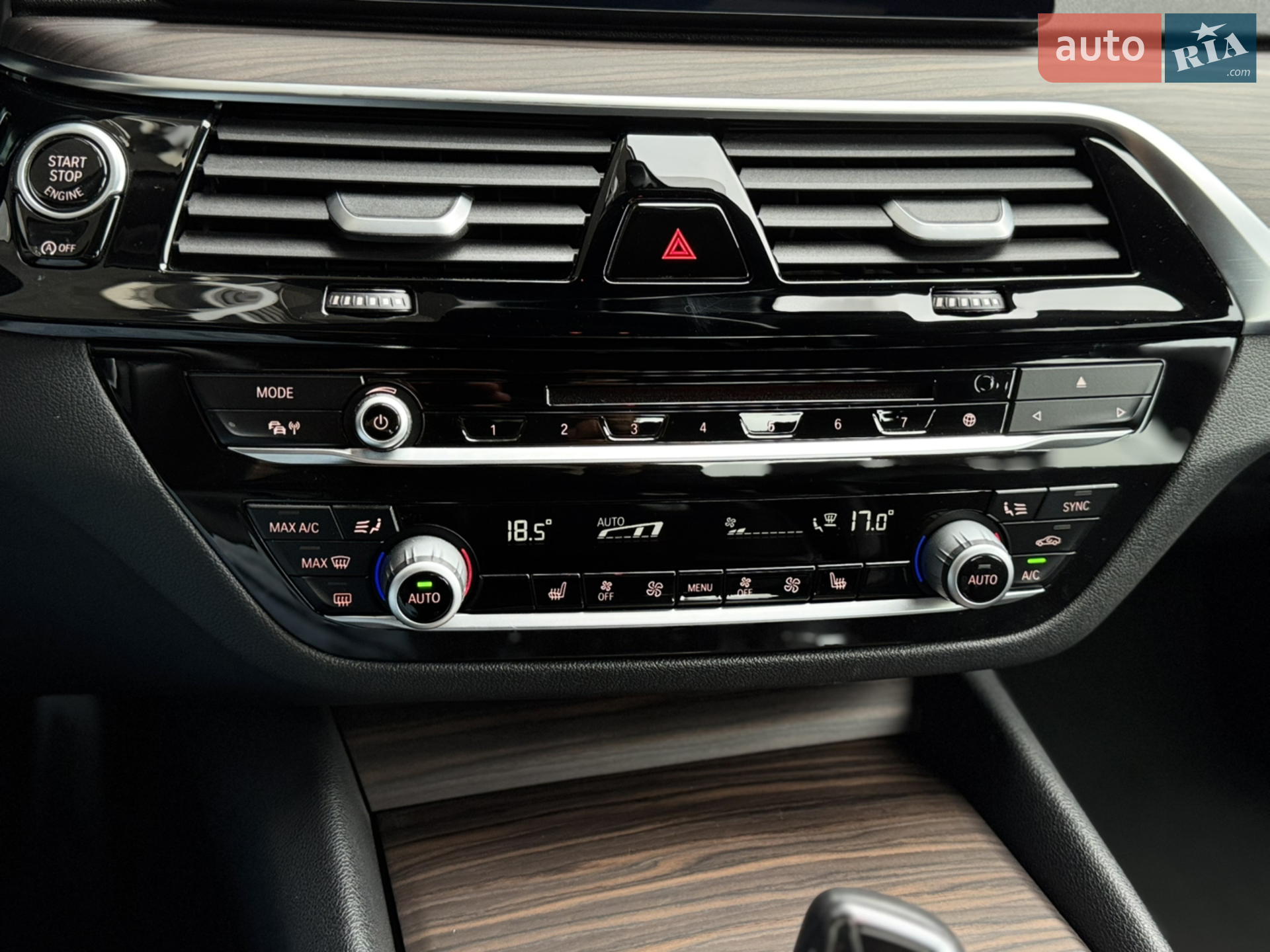 2017 BMW 5er - мініатюра 13
