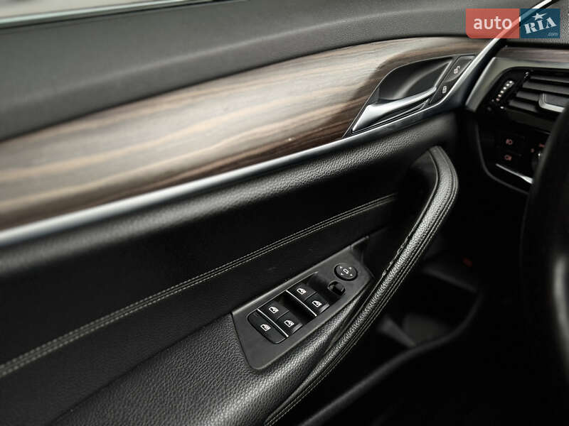 Седан BMW 5 Series 2017 в Києві