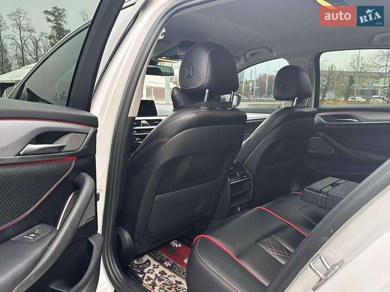 Седан BMW 5 Series 2017 в Киеве