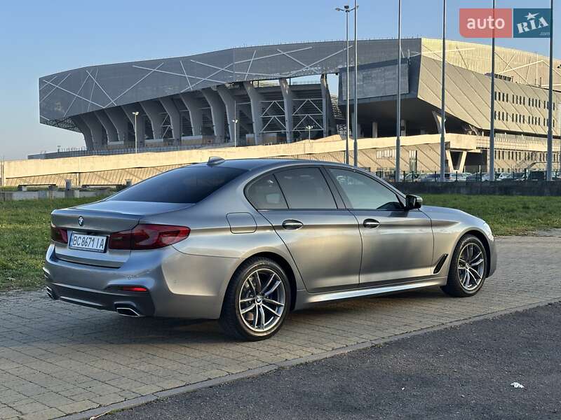 Седан BMW 5 Series 2018 в Львове