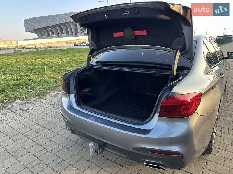 Седан BMW 5 Series 2018 в Львове