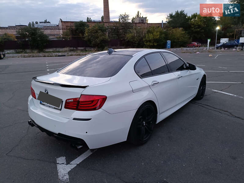 Седан BMW 5 Series 2011 в Одесі