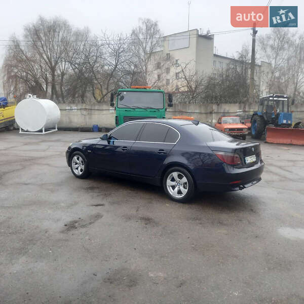 Седан BMW 5 Series 2003 в Киеве