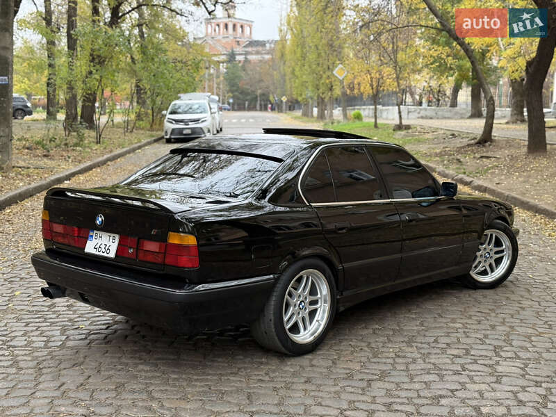 Седан BMW 5 Series 1990 в Николаеве