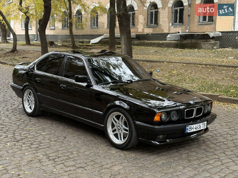 Седан BMW 5 Series 1990 в Николаеве