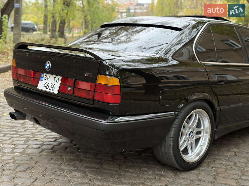 Седан BMW 5 Series 1990 в Николаеве