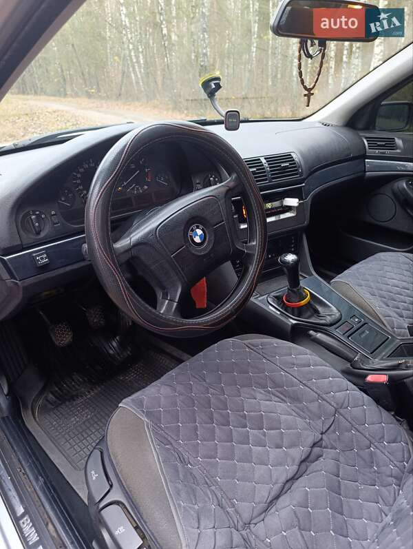 Седан BMW 5 Series 1997 в Прилуках