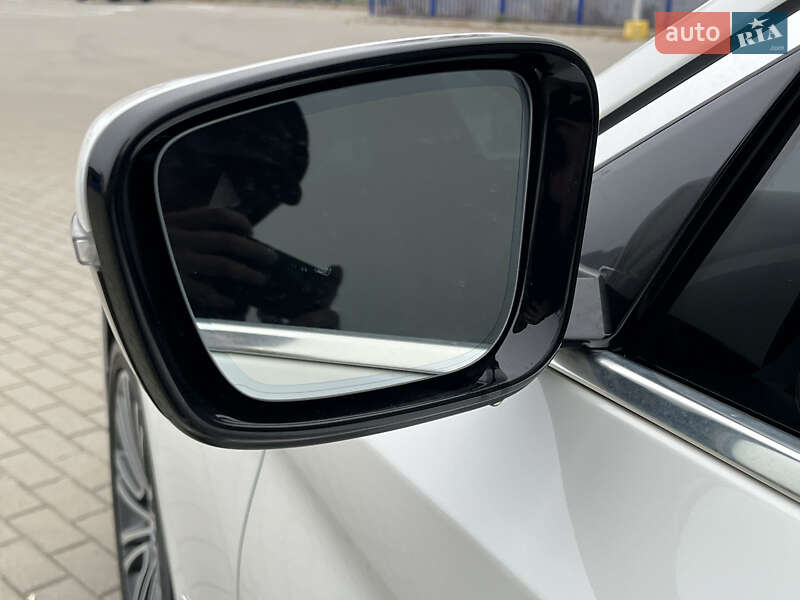 Седан BMW 5 Series 2017 в Ковеле