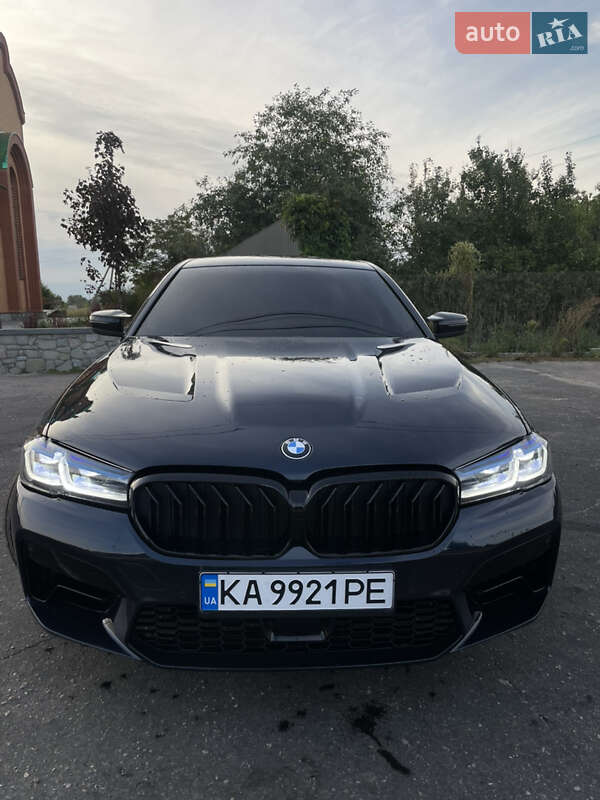 Универсал BMW 5 Series 2018 в Киеве фото 3 Универсал BMW 5 Series 2018 в Киеве