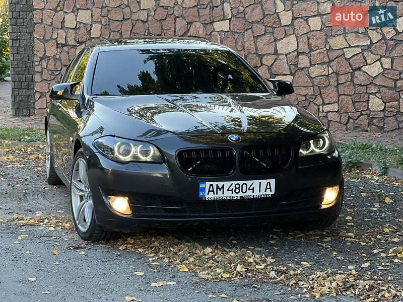 Седан BMW 5 Series 2013 в Киеве