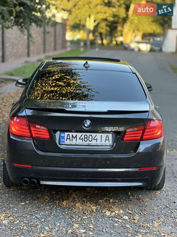 Седан BMW 5 Series 2013 в Киеве