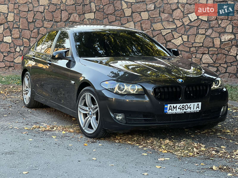 Седан BMW 5 Series 2013 в Киеве