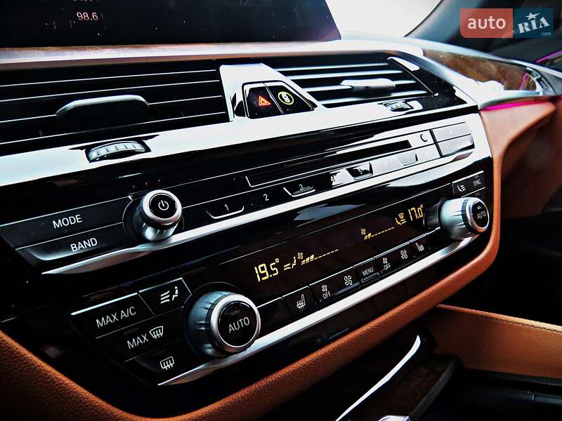 Седан BMW 5 Series 2018 в Черкассах