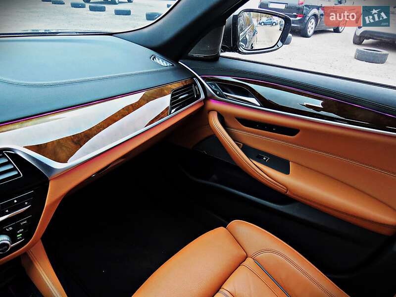Седан BMW 5 Series 2018 в Черкассах