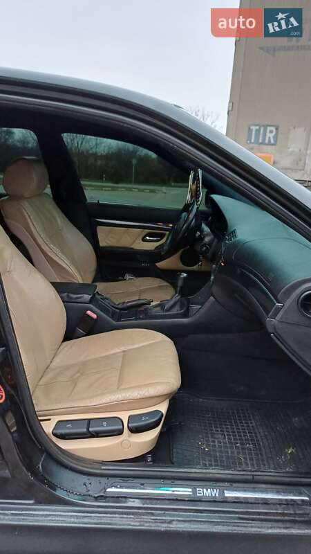 Седан BMW 5 Series 1998 в Дубровиці