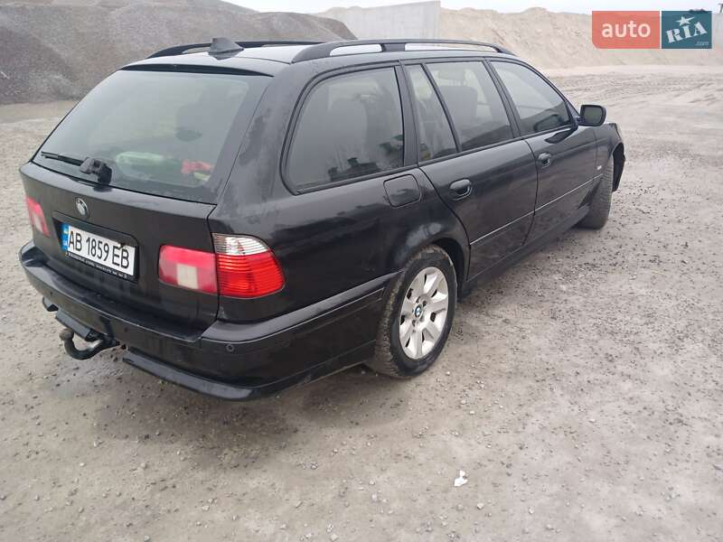 Універсал BMW 5 Series 2001 в Ладижині