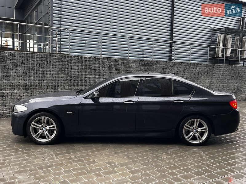 Седан BMW 5 Series 2011 в Луцке
