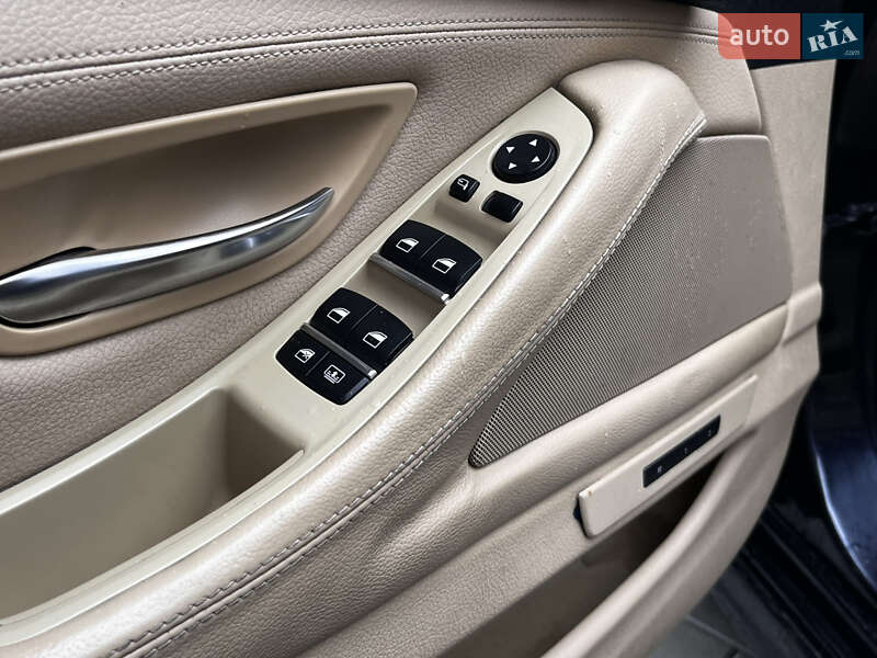 Седан BMW 5 Series 2011 в Луцке
