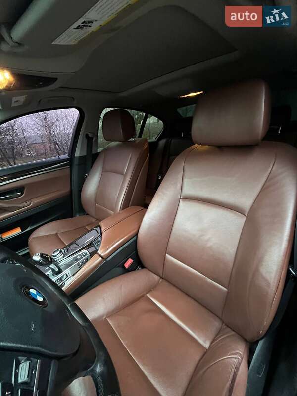 Седан BMW 5 Series 2013 в Хмельницком