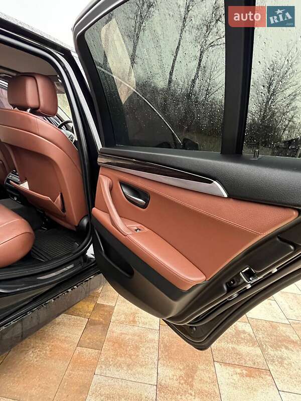 Седан BMW 5 Series 2013 в Хмельницком