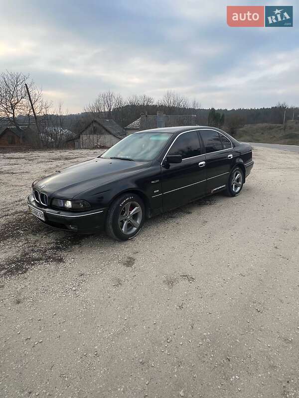 Седан BMW 5 Series 1996 в Скалате