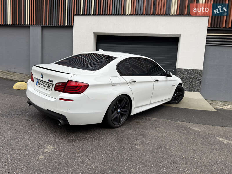 Седан BMW 5 Series 2012 в Дніпрі