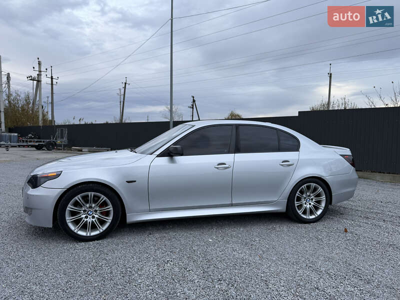 Седан BMW 5 Series 2003 в Львове