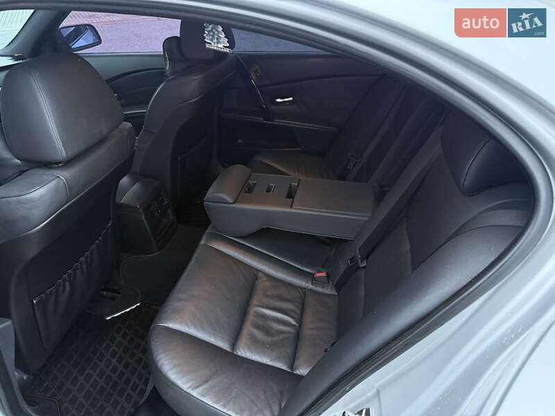 Седан BMW 5 Series 2003 в Львове