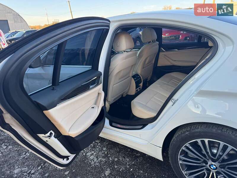 Седан BMW 5 Series 2017 в Луцке