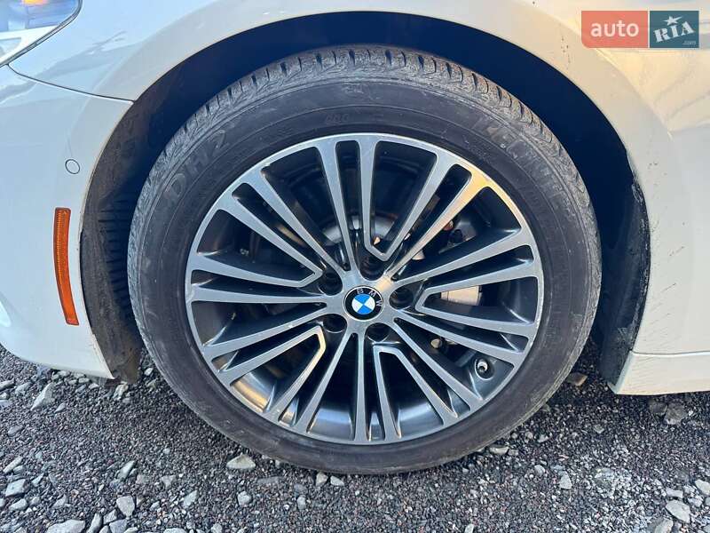 Седан BMW 5 Series 2017 в Луцке