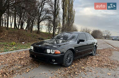 Седан BMW 5 Series 2000 в Бурштыне