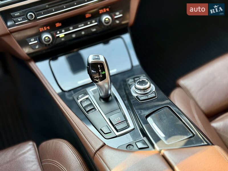 Седан BMW 5 Series 2011 в Чернівцях