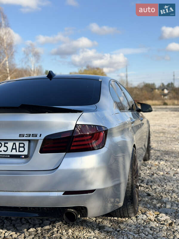 Седан BMW 5 Series 2011 в Новояворовске фото 11 Седан BMW 5 Series 2011 в Новояворовске