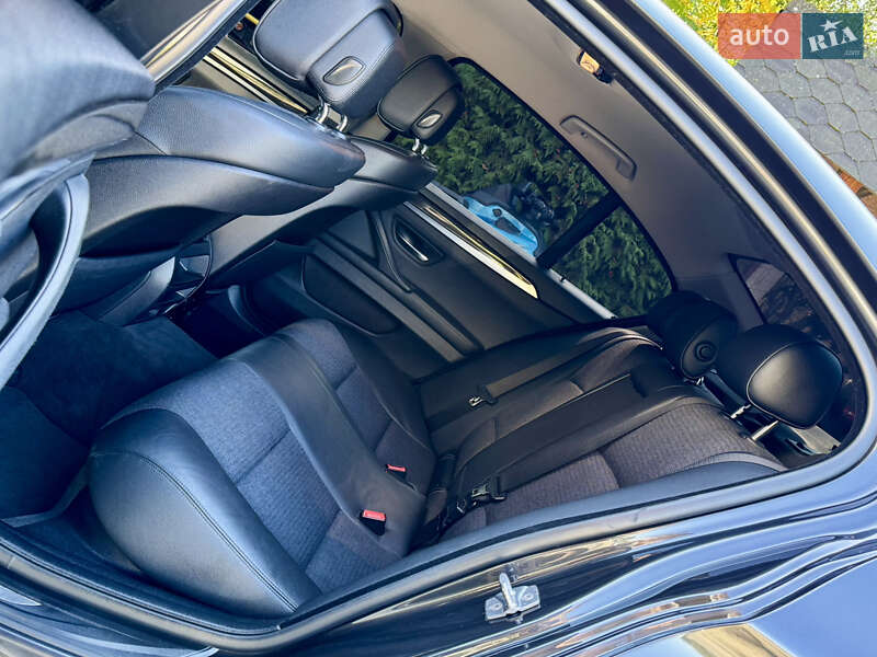 Седан BMW 5 Series 2012 в Межгорье