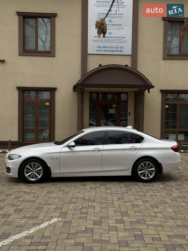 Седан BMW 5 Series 2016 в Кременчуці