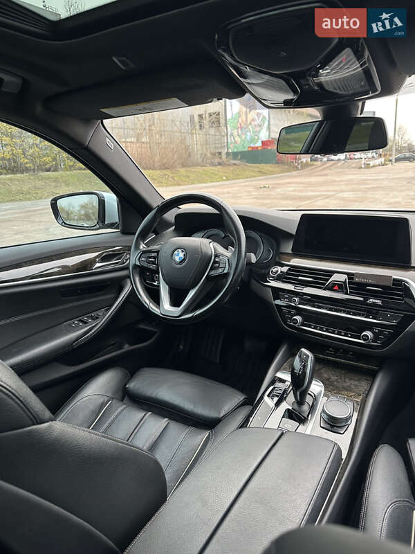 Седан BMW 5 Series 2017 в Киеве фото 10 Седан BMW 5 Series 2017 в Киеве