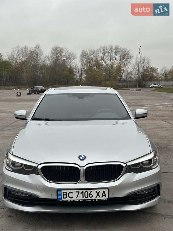Седан BMW 5 Series 2017 в Киеве фото 26 Седан BMW 5 Series 2017 в Киеве