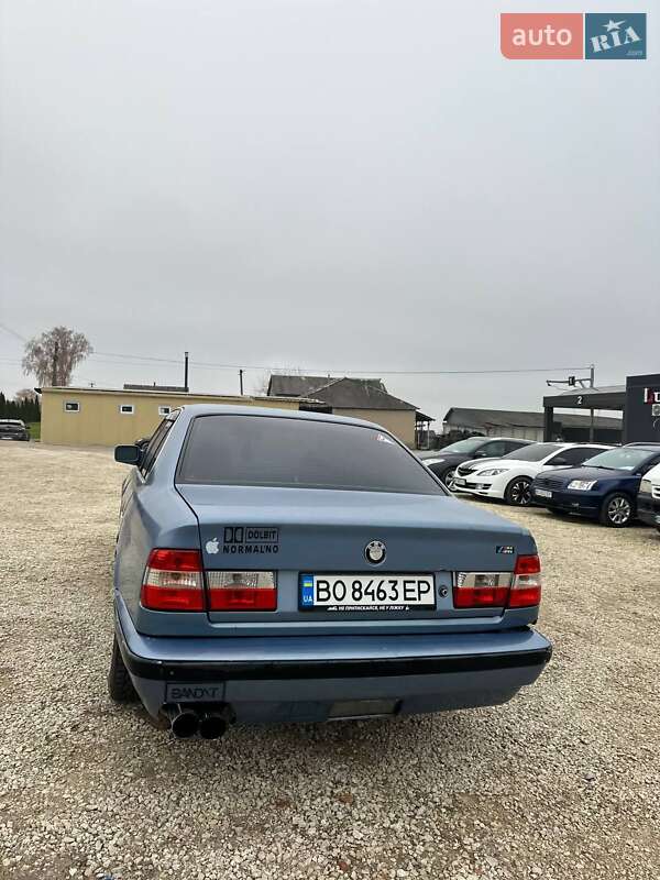 Седан BMW 5 Series 1989 в Шумске