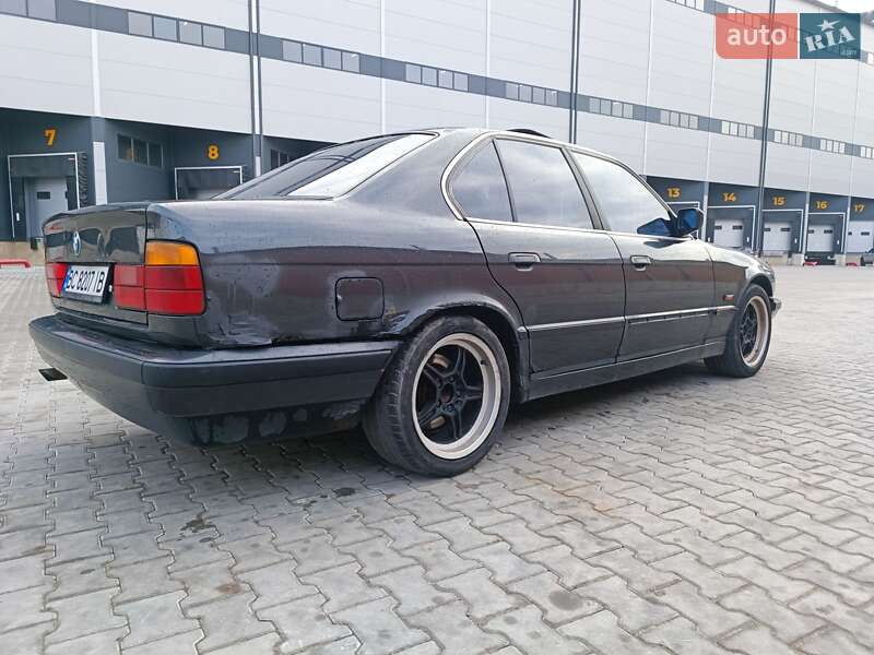 Седан BMW 5 Series 1990 в Львове фото 61 Седан BMW 5 Series 1990 в Львове