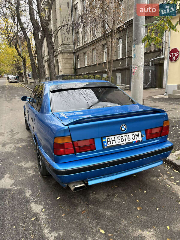 Седан BMW 5 Series 1994 в Одессе