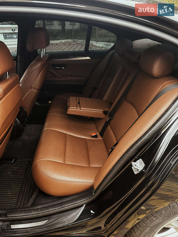 Седан BMW 5 Series 2014 в Миколаєві