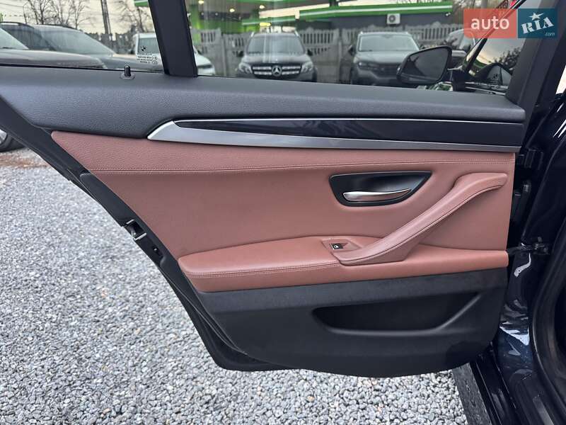 Седан BMW 5 Series 2016 в Тернополе