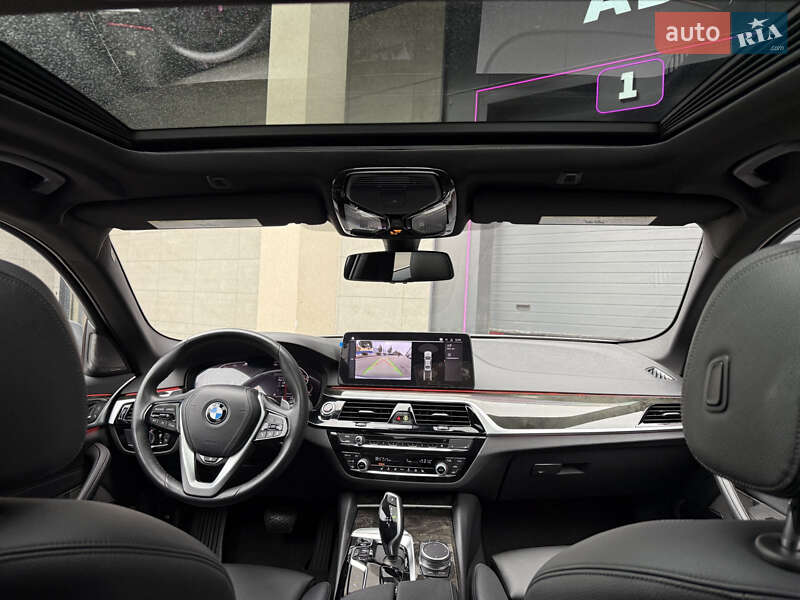 Седан BMW 5 Series 2022 в Киеве