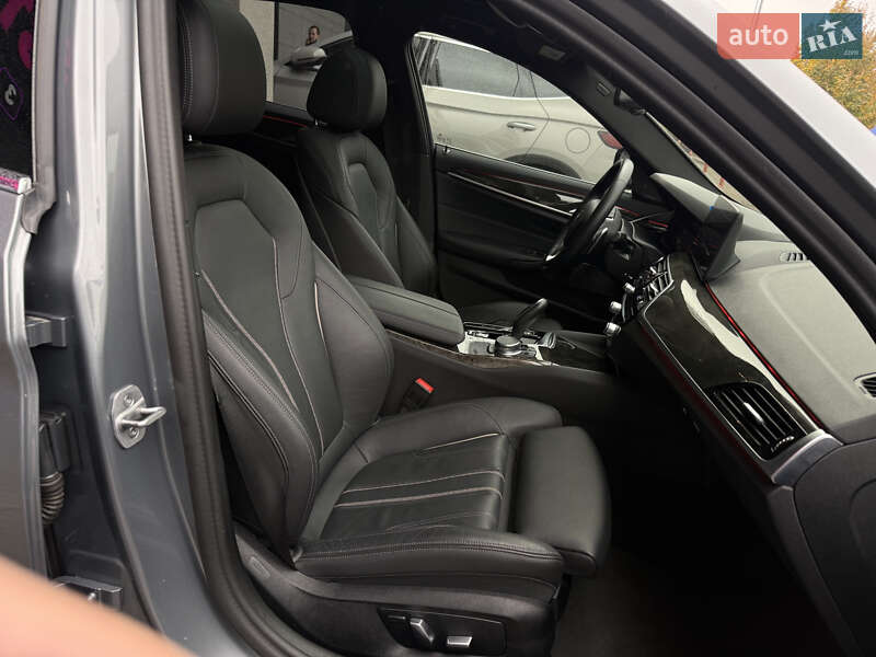 Седан BMW 5 Series 2022 в Киеве