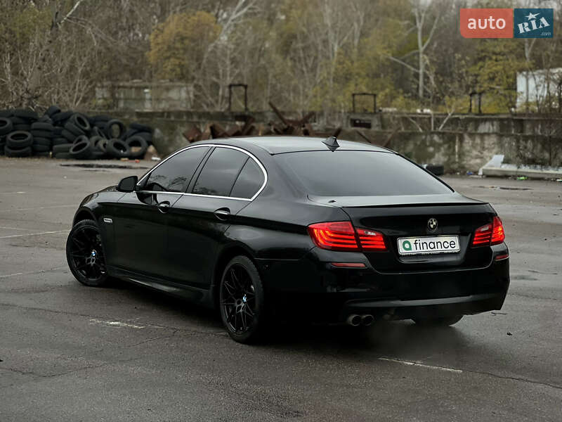 Седан BMW 5 Series 2014 в Киеве