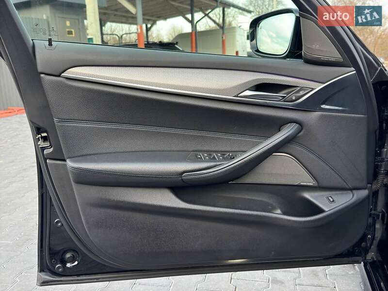 Седан BMW 5 Series 2017 в Черновцах фото 65 Седан BMW 5 Series 2017 в Черновцах