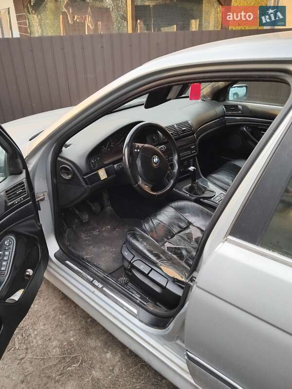 Седан BMW 5 Series 1997 в Хоросткове