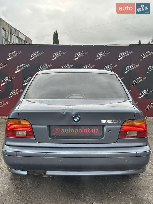 Седан BMW 5 Series 2001 в Сумах