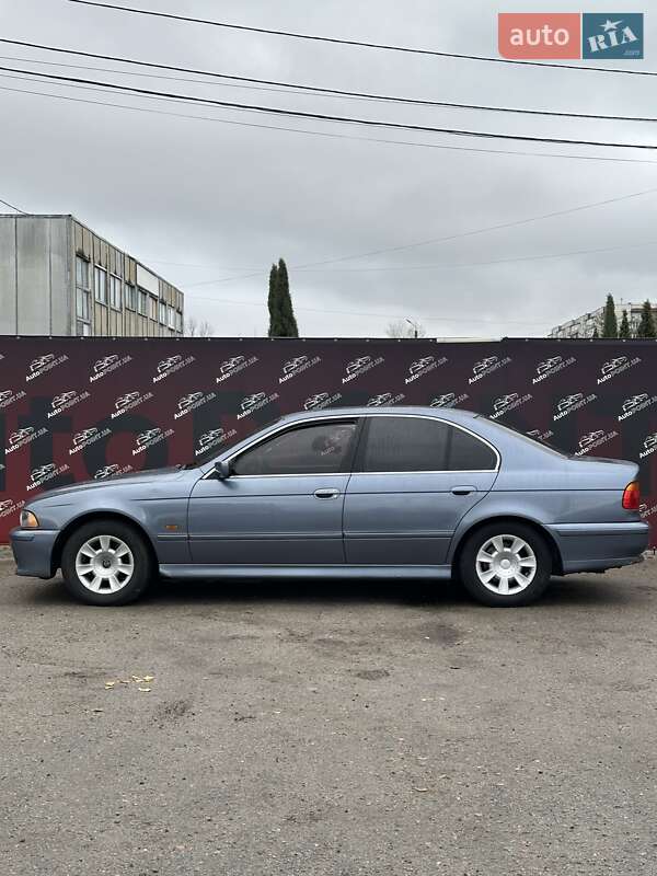 Седан BMW 5 Series 2001 в Сумах